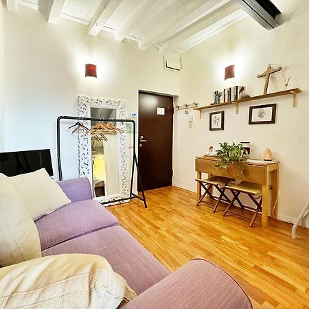 Appartamento Flat In Milan - Navigli Esterno foto